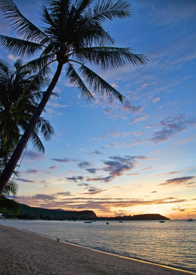 Upni Duniya - Luxury, Beachfront 9-Suites Villa バンラック・ビーチ エクステリア 写真