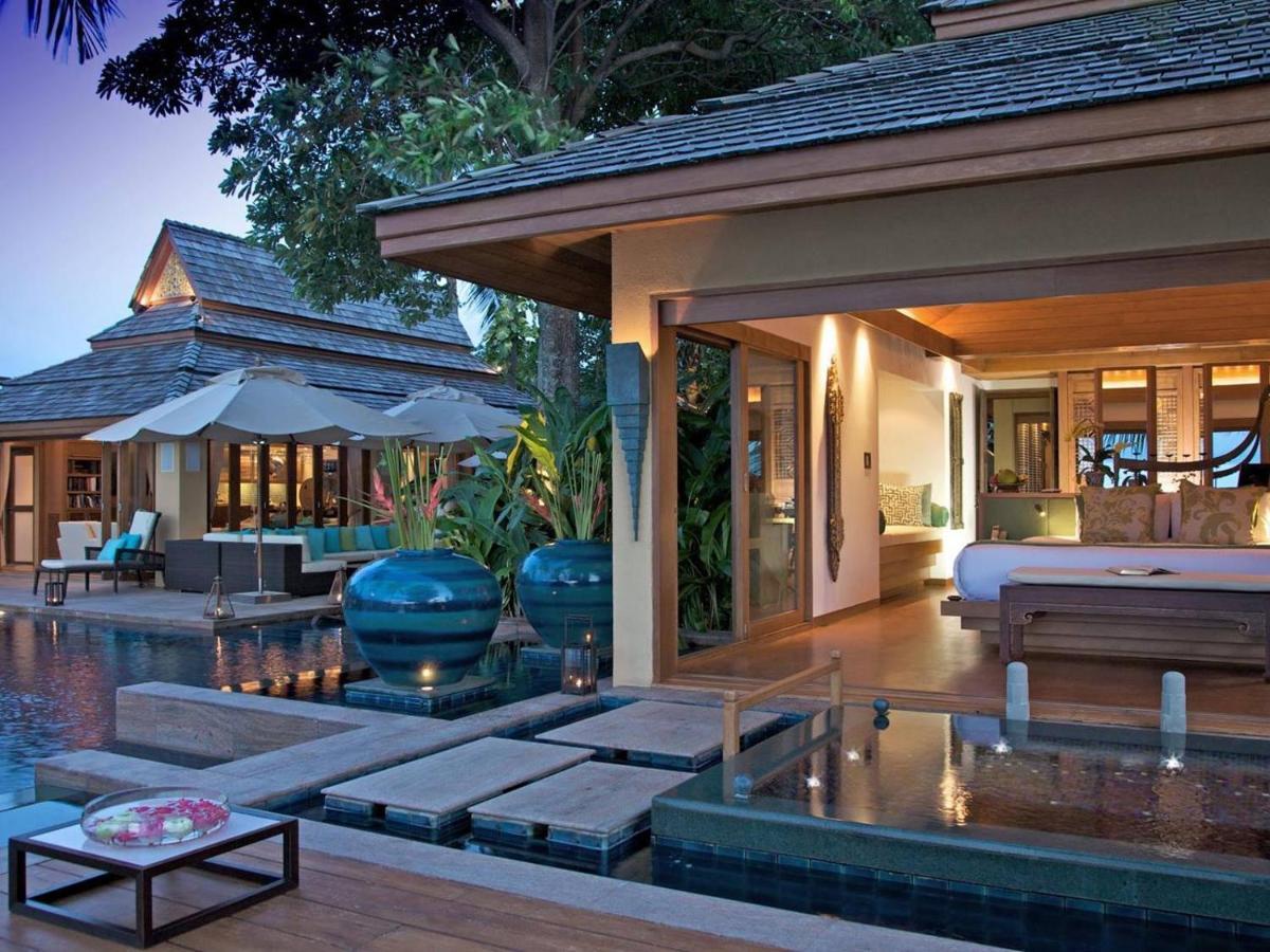 Upni Duniya - Luxury, Beachfront 9-Suites Villa バンラック・ビーチ エクステリア 写真