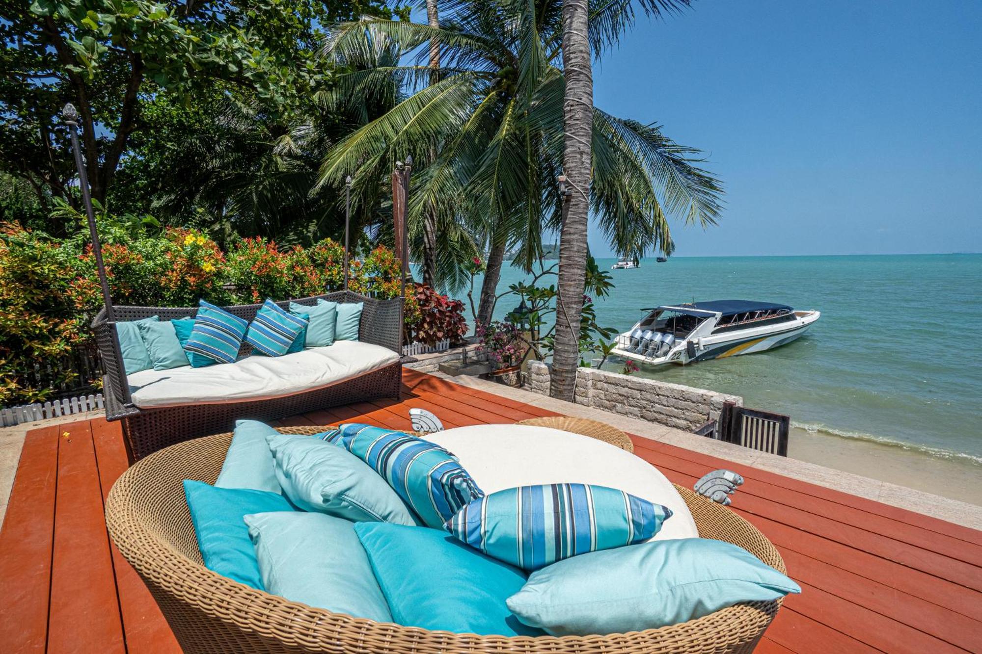 Upni Duniya - Luxury, Beachfront 9-Suites Villa バンラック・ビーチ エクステリア 写真