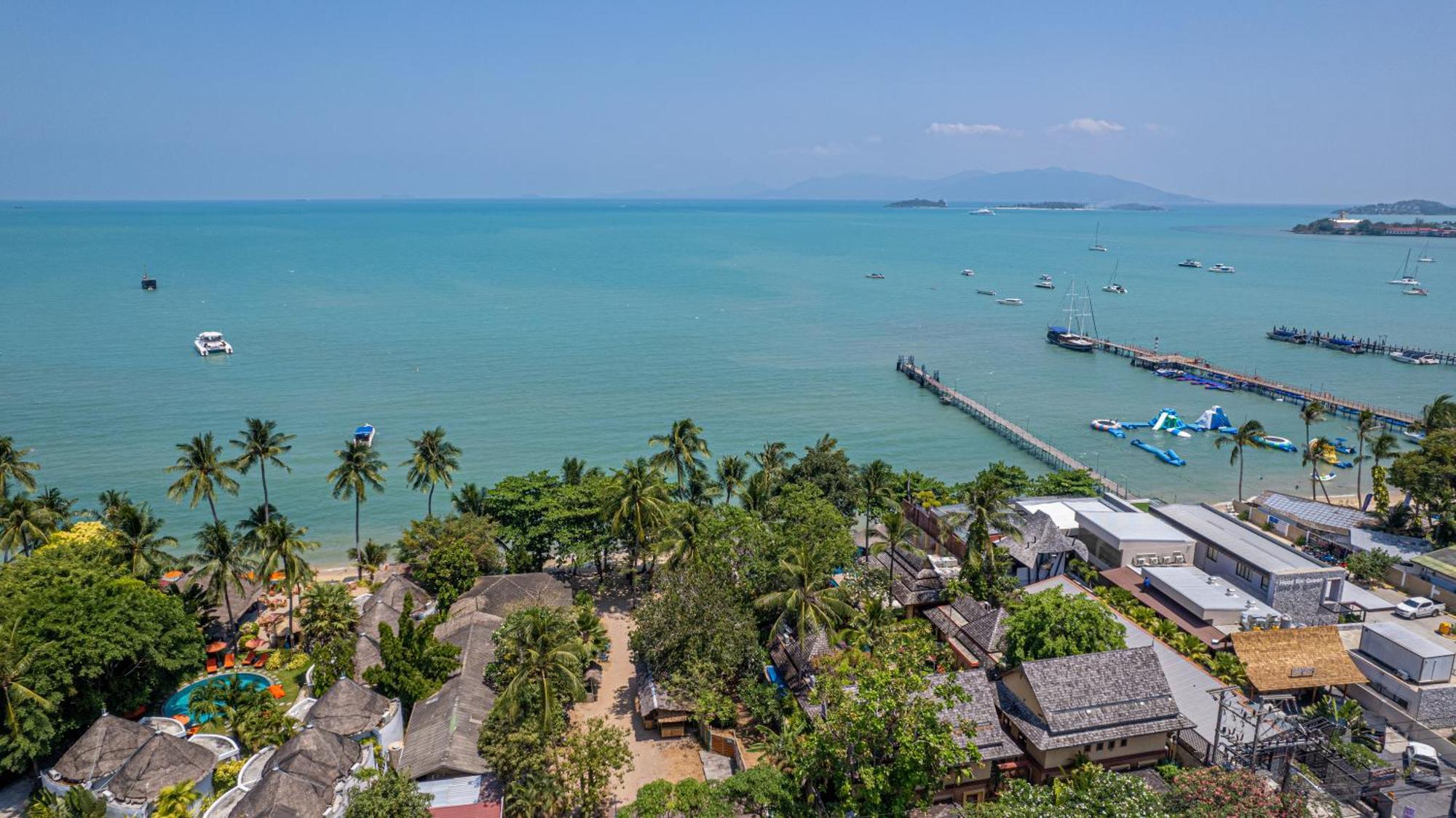 Upni Duniya - Luxury, Beachfront 9-Suites Villa バンラック・ビーチ エクステリア 写真