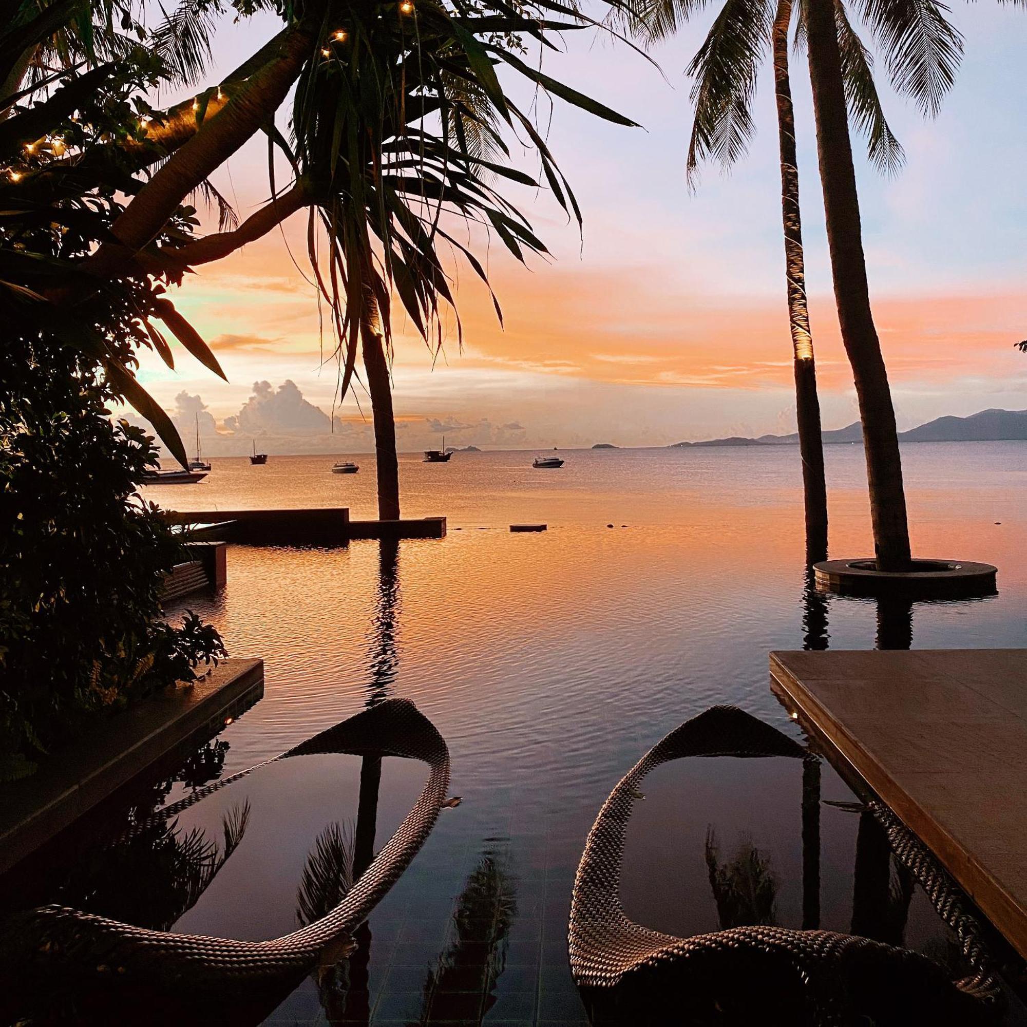 Upni Duniya - Luxury, Beachfront 9-Suites Villa バンラック・ビーチ エクステリア 写真